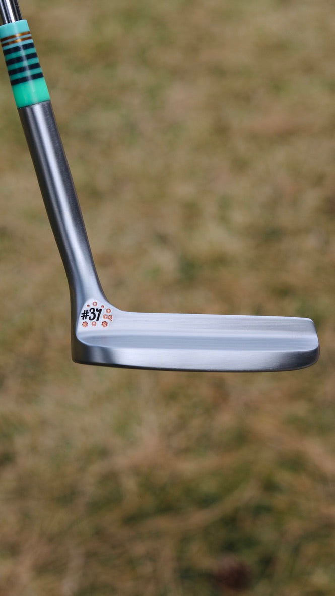 037 Putter