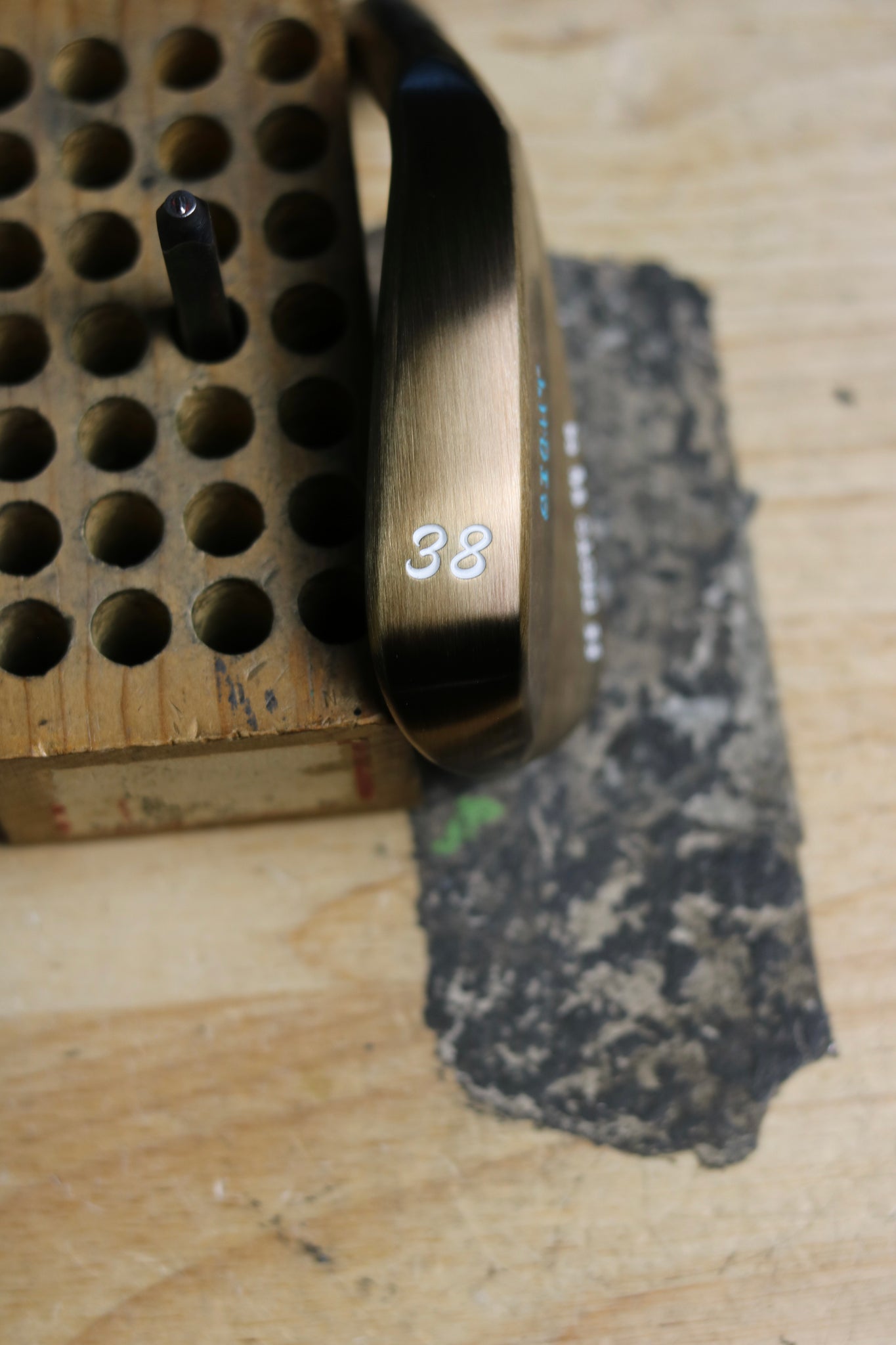 AUCTION:  Short Set #001
